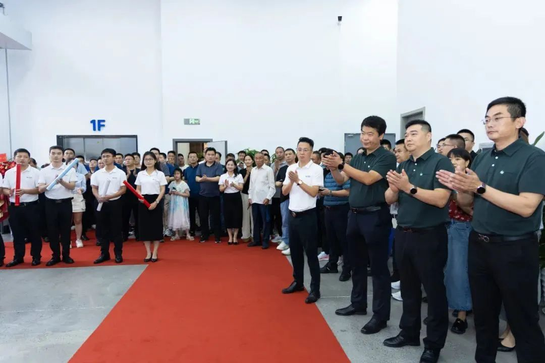 揚帆新程 智領(lǐng)未來(lái)｜雄邦智能無(wú)錫新工廠(chǎng)開(kāi)業(yè)典禮回顧(圖3)